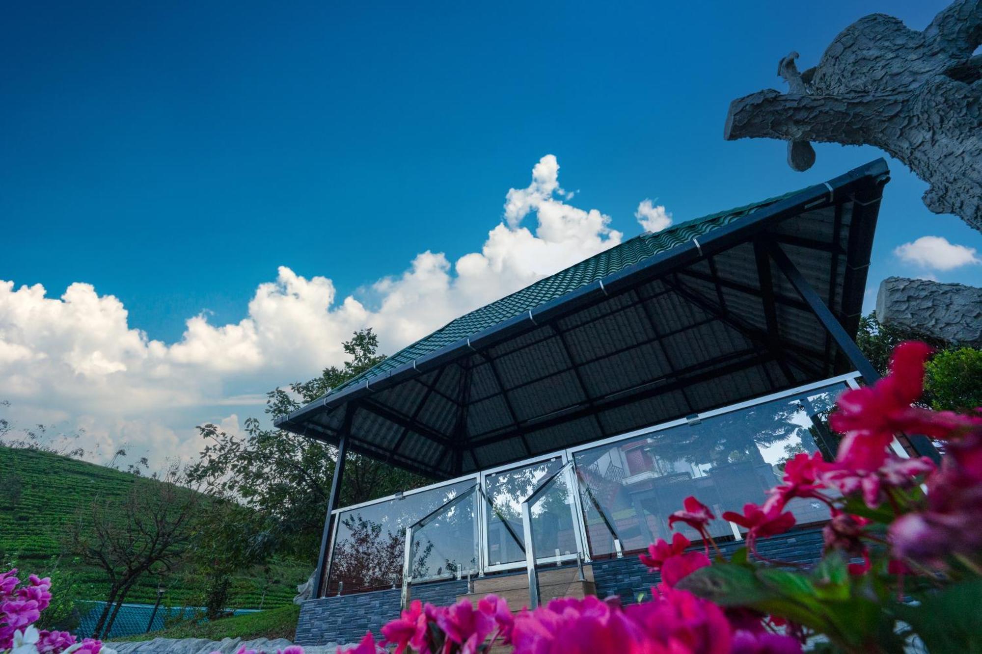 מונאר Camelot Resort מראה חיצוני תמונה