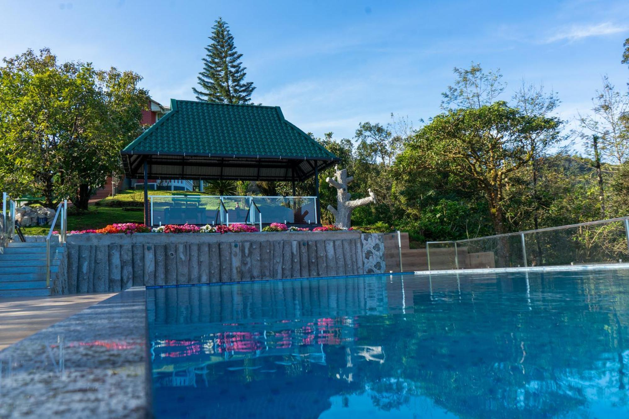 מונאר Camelot Resort מראה חיצוני תמונה