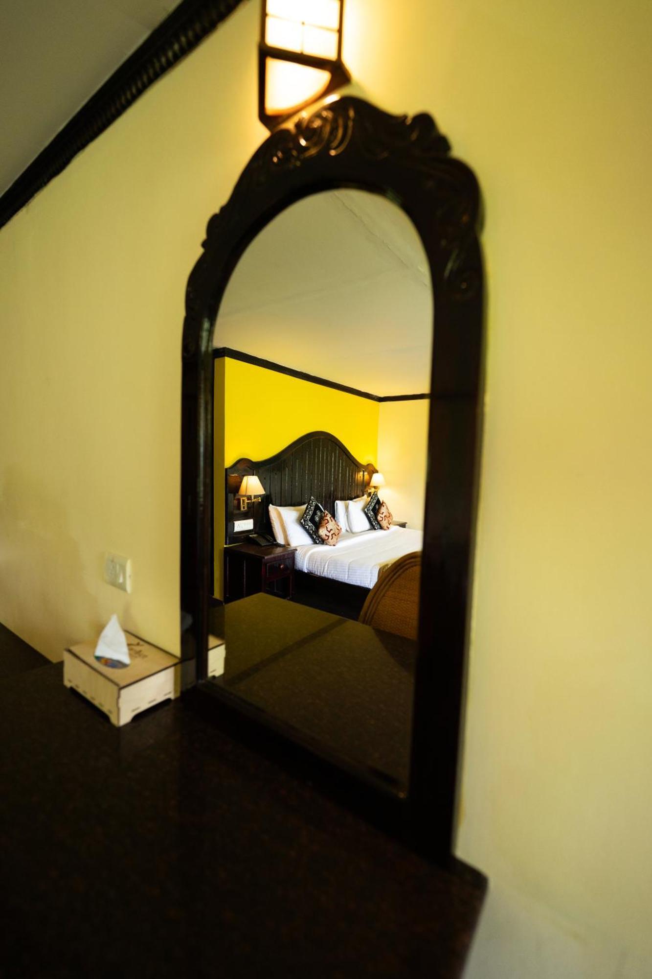 מונאר Camelot Resort מראה חיצוני תמונה
