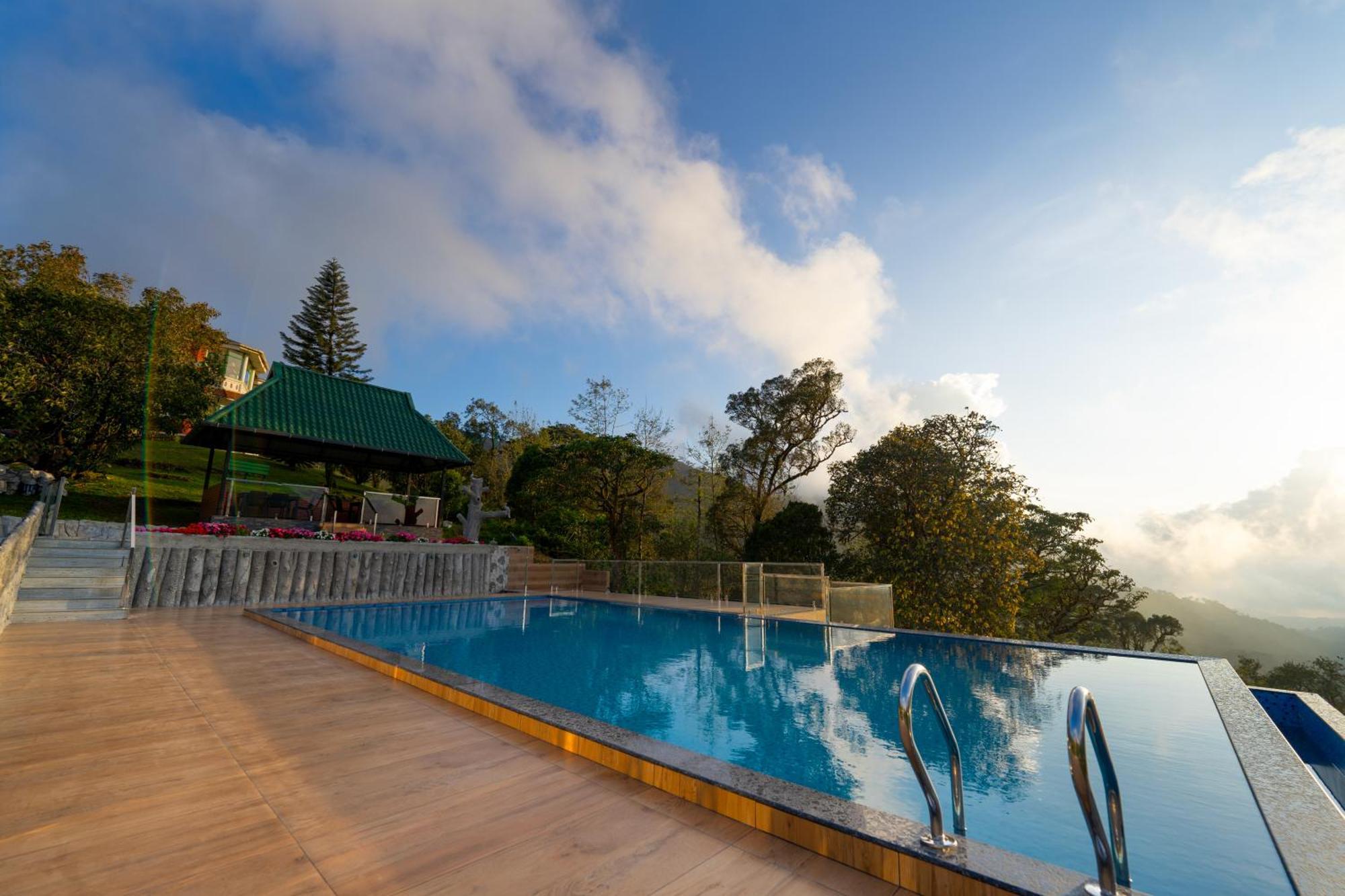 מונאר Camelot Resort מראה חיצוני תמונה